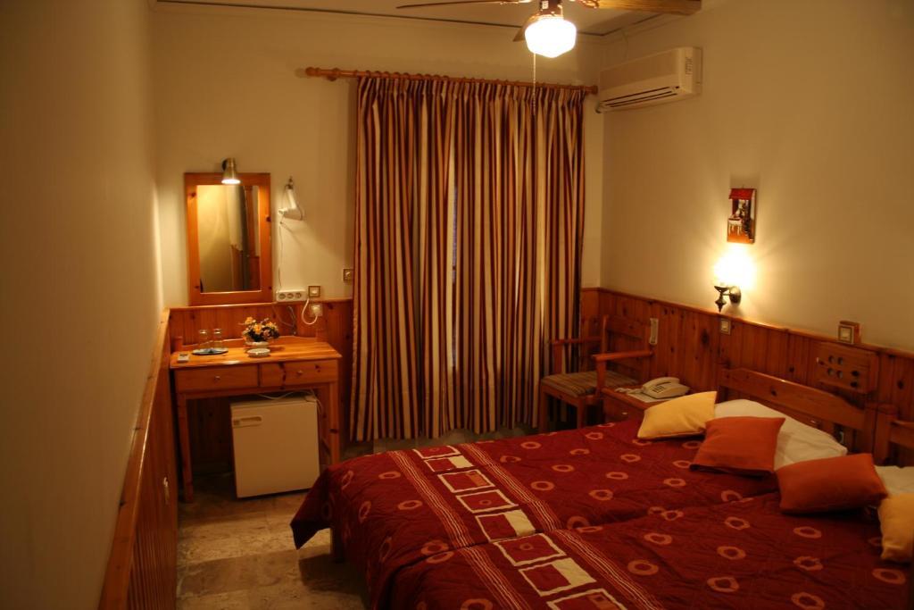 Samaina Hotel Pythagoreio  Ngoại thất bức ảnh